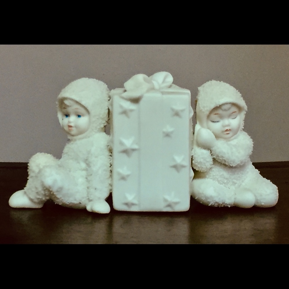 Snowbabies - Waiting for Xmas